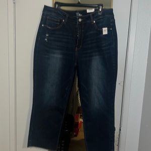 Dark wash mom jean